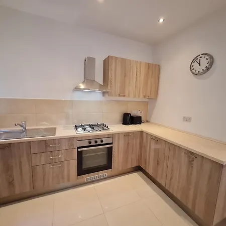 Apartman - Lovely 3 Bedroom Unit *